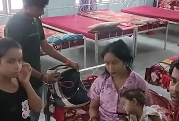 One dead, several injured as tent collapses at Bagheshwar Dham in MP amid rainstorm