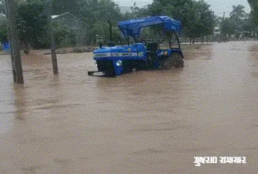 Schools, colleges shut in Navsari after heavy rain leads to flood-like situation