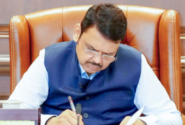 CM Fadnavis orders probe into tender process involving Shiv Sena Minister’s son