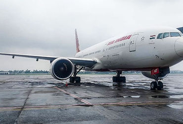 વધુ એક દુર્ઘટના ટળી: Air Indiaનું વિમાન રનવે પર દોડતી વખતે બ્રેક લગાવી અકસ્માત થતો અટકાવ્યો.
