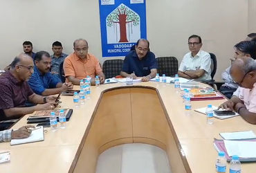 કોર્પોરેશનની સમીક્ષા મીટિંગમાં તાત્કાલિક | કોર્પોરેશનની સમીક્ષા બેઠકોમાં તાત્કાલિક જરૂરી પગલાં લેવાની સૂચનાઓ