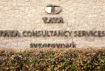 TCS shares trade lower after it announces to layoff 12,200 employees
