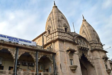 વડોદરા કોર્પોરેશન દ્વારા રાત્રી બજાર અને છાણીની Food Shop જાહેર હરાજીથી ભાડે આપવાની કાર્યવાહી.