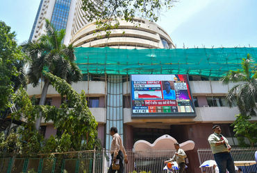 Investors lose ₹5 lakh crore in opening hours as Sensex plunges amid Trump tariffs