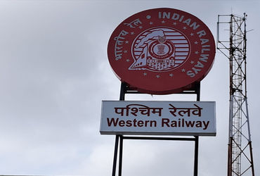 રમતવીરો માટે રેલવેમાં તક: Western Railwayમાં સ્પોર્ટ્સ ક્વોટા હેઠળ 63 જગ્યાઓ માટે ભરતીની જાહેરાત.