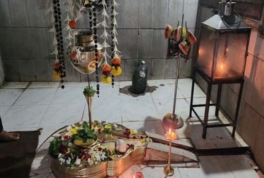 શ્રાવણમાં સુરતીઓનો શિવભક્તિ અને Picnicનો Trend: દમણ-સાપુતારાને બદલે ગૌમુખ મંદિર પસંદ.