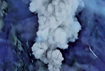રશિયામાં ૬૦૦ વર્ષ પછી જ્વાળામુખી ફાટ્યો: Krasheninnikov Volcano ફરી સક્રિય.