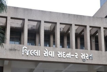 રજિસ્ટ્રાર Office ફિસ દ્વારા 300 industrial દ્યોગિક મંડળોનો વહીવટ સંચાલિત કરવામાં આવશે. સુરતમાં 300 થી વધુ industrial દ્યોગિક સમાજો રજિસ્ટ્રારની કચેરી દ્વારા સંચાલિત કરવામાં આવશે