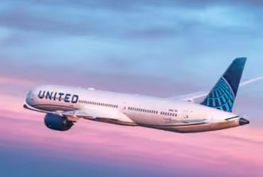 Tech glitch grounds United Airlines flights sparks delays across major US airports