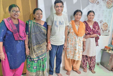 ભાઈ-બહેનના પ્રેમનો અનોખો કિસ્સો: ભાઇને કિડની આપી 'રક્ષા' નું બંધન નિભાવવા ચારેય બહેનો તૈયાર થઇ