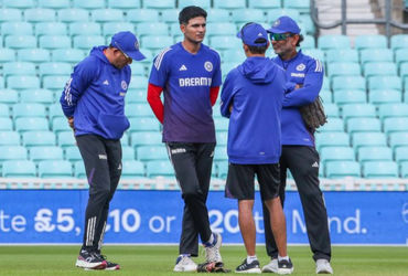 BCCI શુભમન ગિલને નહીં, પણ આ દિગ્ગજને ODI કેપ્ટન બનાવવાના મૂડમાં? રોહિતના નિર્ણયની રાહ જોવાઈ રહી છે.