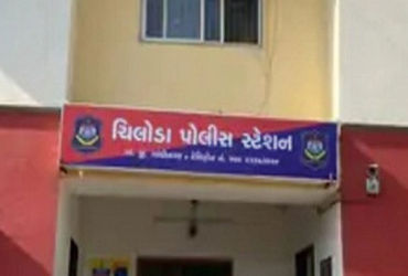 ચિલોડા પાસે મહિલાનો ૯૫ હજારનો સોનાનો દોરો લઈ ગઠિયાઓ ફરાર