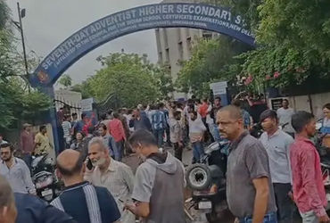 DEOને જવાબ આપવા સેવન્થ ડે સ્કૂલના સંચાલક ન આવ્યા, પટાવાળાને મોકલ્યો, 160 વિદ્યાર્થીએ નામ રદ કરાવ્યાં