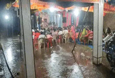 પંચમહાલમાં રાતે 4 જ કલાકમાં 4 ઈંચ વરસાદ, બાપ્પાના ભક્તો ટસના મસ ન થયા