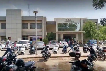 ગાંધીનગર આરટીઓ ભ્રષ્ટાચારનો અડ્ડો છ મહિનામાં બે વખત એસીબીની ટ્રેપ