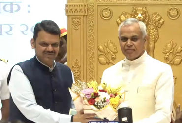 Acharya Devvrat takes oath as Maharashtra Governor