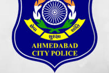 નવરાત્રીમાંકાળા કાચની કાર અને ઓવરસ્પીડ અંગે આકરી કાર્યવાહી થશે
