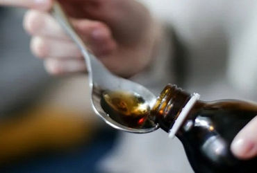 રાજસ્થાન-સાંજની ઘટના પછી ગુજરાતમાં કફ સીરપની તપાસ કરવાનો આદેશ, 9 બાળકોના મૃત્યુ પછી સાંસદમાં ‘કોલ્ડ્રિફ’ પ્રતિબંધિત | ગુજરાતે ઉધરસની ચાસણીની તપાસ શરૂ કરી હતી કારણ કે સાંસદ પછી કોલ્ડ્રિફ પર પ્રતિબંધ મૂક્યો હતો