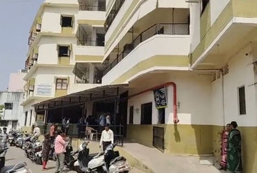 લિટલ ફ્લાવર્સ સ્કૂલમાં સામાન્ય બાબતે વિદ્યાર્થીઓ વચ્ચે મારામારી
