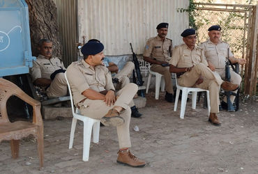બોટાદ: હડદડની કૃષિ મહા પંચાયતમાં ઘર્ષણ બાદ ગામમાં SRPનો બંદોબસ્ત ગોઠવી દેવાયો