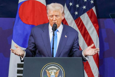 AI ક્ષેત્રે ભારતીયોની જરૂર: H1B વિઝા ફી ઘટાડવા અમેરિકાના સાંસદોનો ડોનાલ્ડ ટ્રમ્પને પત્ર.