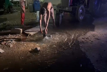 કલાલી ફાટક પાસે છેલ્લા બે મહિનાથી પાણીની લાઈનમાં ભંગાણ