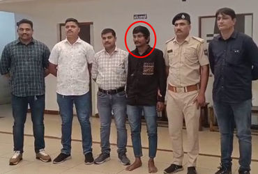 અમદાવાદ: ખોખરામાં લૂંટના ઈરાદે વૃદ્ધાની હત્યાનો ભેદ ઉકેલાયો, પાડોશીએ જ ગળું દબાવી મોતને ઘાટ ઉતાર્યા