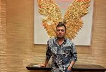 દિર્ઘાયુ સાથે મળીને બે સિનિયર પત્રકાર તોડબાજીનું નેટવર્ક ચલાવતા હતા