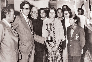 ભારતમાં મહિલા ક્રિકેટની શરૂઆત અને વિકાસ લખનઉથી થયો. આ શહેર ત્રણ દાયકા સુધી મહિલા ક્રિકેટનું એપિસેન્ટર રહ્યું.