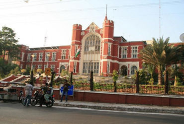 ટ્યુશન ક્લાસ માટે નવા નિયમોની તૈયારી સામે સંચાલકો દ્વારા વડોદરા જિલ્લા કલેકટરને આવેદન પત્ર