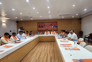 સુરત ભાજપના હોદ્દેદારો માટે પહેલીવાર થઈ સેન્સ પ્રક્રિયા : કેટલાક ધારાસભ્યો રહ્યા ગેરહાજર