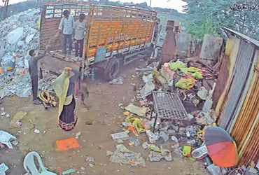 રાજસીતાપુર PGVCL કચેરીના સામાન કર્મચારીએ વેચ્યો: ફરિયાદ નોંધાઈ, CCTV ફૂટેજ મળ્યા.