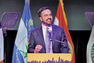 ઝોહરાન મમદાની: ભારતીય સંસ્કૃતિના મૂલ્યોથી જીતેલા યુવા નેતા, જેમણે Indian-American મેયર બનીને દેશનું નામ રોશન કર્યું.