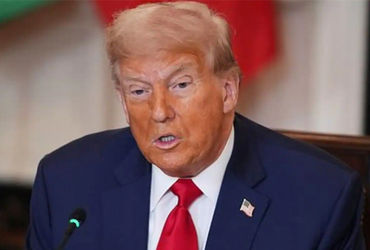 ગંભીર બીમારીથી પીડિતો માટે ટ્રમ્પે અમેરિકાના દરવાજા બંધ કર્યા, ભારતીયોમાં ગભરાટ. અમેરિકાના વિઝા નિયમો વધુ આકરા.