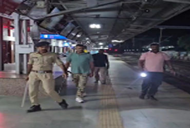 યાત્રાધામ સોમનાથ અને દ્વારકામાં High Alert: લોખંડી સુરક્ષા જાપ્તો ગોઠવાયો.