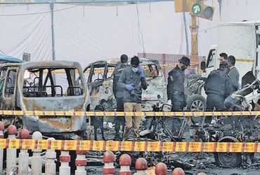 દિલ્હી બોમ્બ બ્લાસ્ટનો જવાબ ભારત આપી શકે છે, જેના કારણે પાકિસ્તાનમાં ફફડાટ જોવા મળી રહ્યો છે.