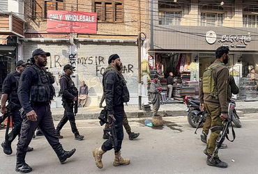 દિલ્હી વિસ્ફોટ બાદ કાશ્મીર ઘાટીમાં 1500થી વધુની અટકાયત.