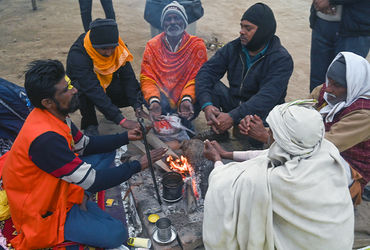 ઠંડી 'ભૂલાઈ' : 8 શહેરોમાં 18 ડિગ્રીથી વધુ તાપમાન, અમદાવાદમાં સામાન્યથી 6 ડિગ્રી વધુ