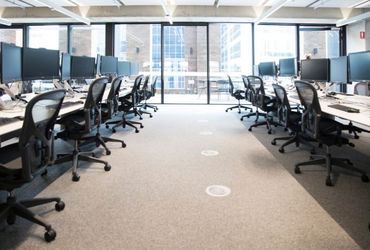 અમદાવાદના ફતેવાડીમાંથી એક યુવક ગેરકાયદે કોલ સેન્ટર ચલાવતો ઝડપાયો, અમેરિકી નાગરિકોને છેતરતા અમદાવાદ ફેક કોલ સેન્ટરનો પર્દાફાશ ક્રિપ્ટો પેમેન્ટ્સનો ઉપયોગ કરીને અમેરિકી નાગરિકો સાથે છેતરપિંડી કરતા