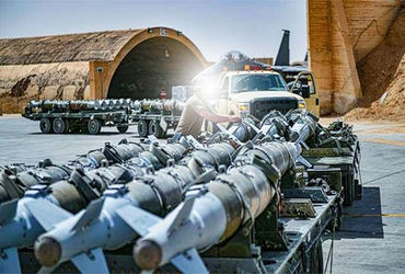 વિશ્વ યુદ્ધો વચ્ચે શસ્ત્ર ઉત્પાદકોની કમાણી $679 અબજ થઈ.