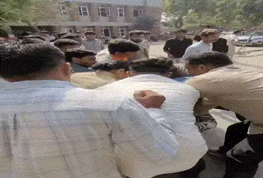 ભાવનગર NSUI પ્રમુખની 'ડિજિટલ અરેસ્ટ' કૌભાંડમાં ધરપકડ: અમદાવાદમાં ABVP નો ઉગ્ર વિરોધ