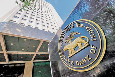 ભારતીય બેન્કિંગ સિસ્ટમમાં ઉલટી ગંગા જેવી સ્થિતિ: ખાનગી બેંકો સામે વધુ ફરિયાદો નોંધાઈ.