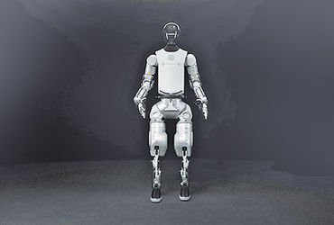 બ્રિટનનો હ્યુમેનોઇડ રોબોટ બનાવ્યાના 48 કલાકમાં જ ચાલતો થયો!