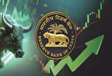 રેપો રેટ ઘટતાં બેંકિંગ શેરોની આગેવાનીએ તેજી: સેન્સેક્સ 447 પોઈન્ટ વધીને 85712 થયો.