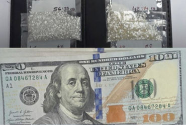 સુરતથી બેંગકોક જતી ફ્લાઈટમાં જડપાયા 43 લાખના હીરા અને US ડોલરની નોટો, મુસાફરની અટકાયત