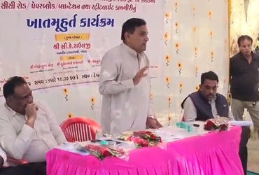 ગોધરામાં ધારાસભ્ય સી.કે.રાઉલજીનો 'કડક' મિજાજ: 'સ્વાર્થ છોડી પ્રજાના કામ કરો, અહીં લાગવગ નહીં ચાલે'