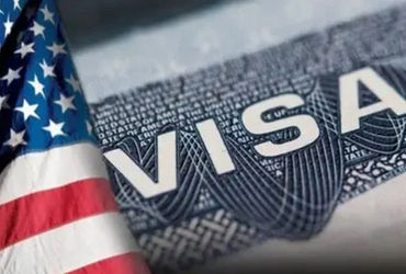અમેરિકાએ 2025માં 85000 વિઝા રદ કર્યા: સ્ટુડન્ટ વિઝા રિજેક્શન રેટ ડબલ થયો.