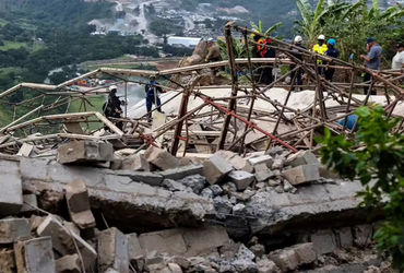 દક્ષિણ આફ્રિકામાં નિર્માણાધીન મંદિર ધરાશયી: ભારતીય સહિત ચારનાં મોત થયા.