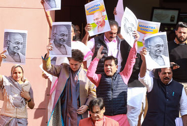 'જી રામ જી' ભાજપ માટે મુશ્કેલી: વિપક્ષ અને NDA સહયોગી TDPને પણ વાંધો પડ્યો.