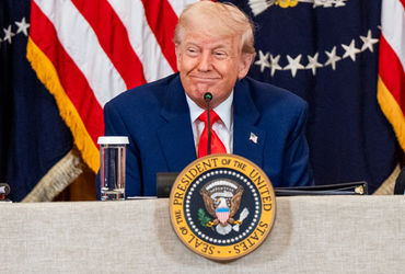 Donald Trumpનો ચોંકાવનારો નિર્ણય: 7 ‘ગરીબ’ દેશોના નાગરિકોને અમેરિકામાં નો એન્ટ્રી